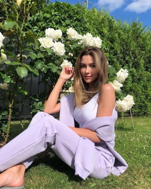 Стройная фигура анны заворотнюк. 04