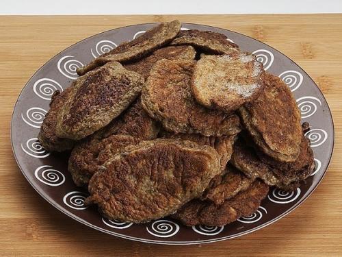 Печеночные оладьи в сметанном соусе. 03