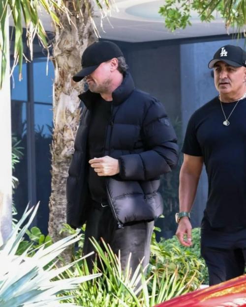 Леонардо ди каприо наконец объяснил, почему всегда закрывает лицо на публике.

