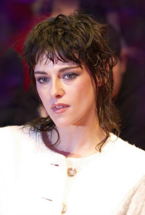 Кристен стюарт готова взять на себя режиссуру ремейка Сумерек. 01