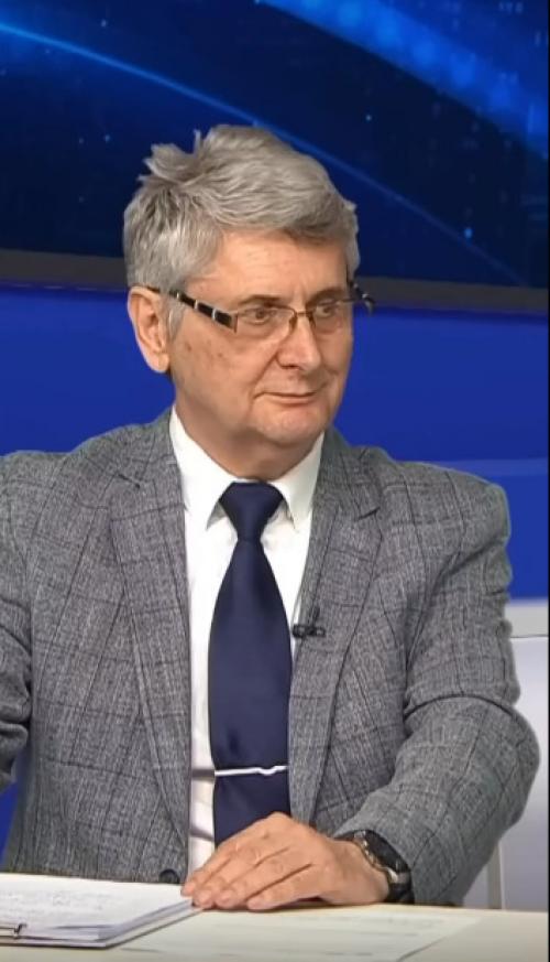 Что за странные дела в этом доме творятся? 01