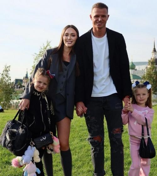 У нее Вообще-то Есть Мама: Анастасия Костенко резко высказалась о дочери Дмитрия Тарасова от бывшей жены. 01