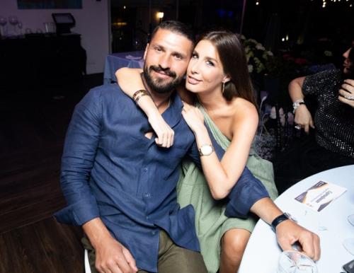 Кети топурия решила больше не скрывать свою третью беременность! 02