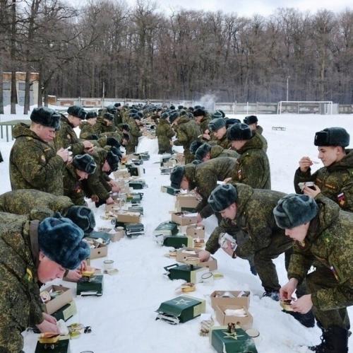 Армия - это не только дисциплина и порядок, это ещё и нескучная жизнь. 06