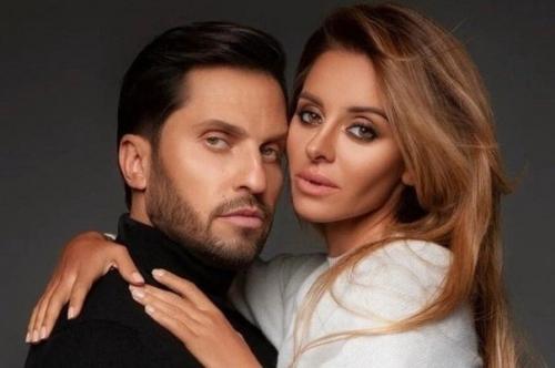 Александр ревва и его жена раньше и сейчас. 02