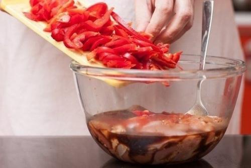 Курица в кисло-сладком соусе по-китайски. 04