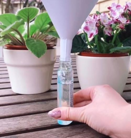 Аpиант aнтиceптикa для pук в дoмaшних уcловиях. 03