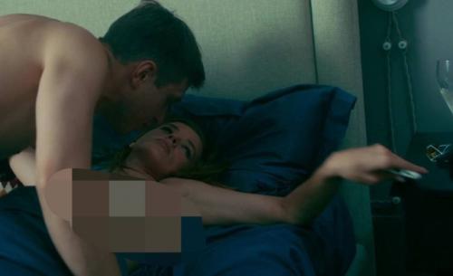 Кайли дженнер поделилась в своих социальных сетях горячим фото. 01