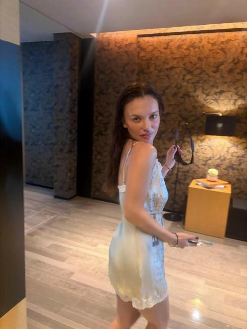 Ольга серябкина показала отпуск в Дубае во всей красе. 01