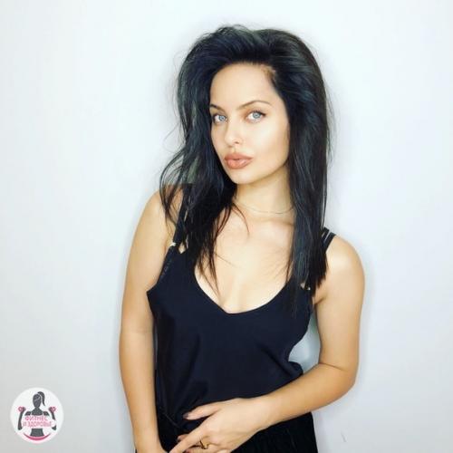 Девочка из Хабаровска как двойник Анжелины Джоли. 03