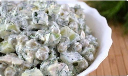 Салат который не портится. Топ - 5 вкусных салатов, которые не испортят твою фигуру