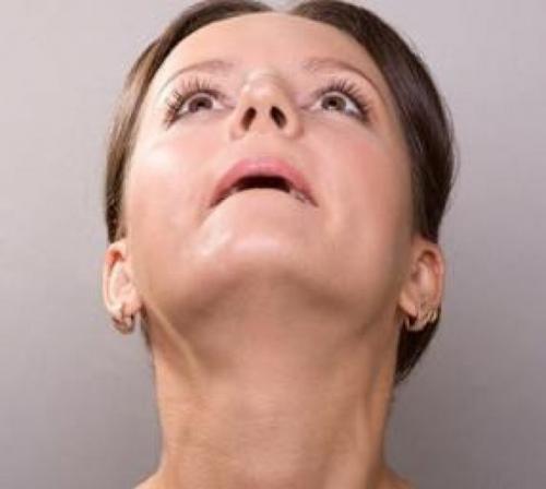 Идеальный подбородок.  Ничто так не портит лицо, как дряблый контур или второй подбородок. 04