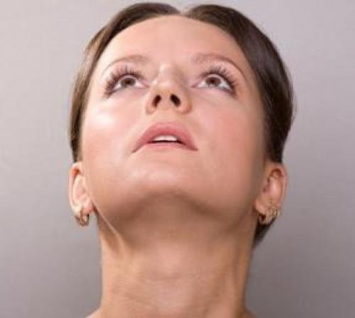 Идеальный подбородок.  Ничто так не портит лицо, как дряблый контур или второй подбородок. 03