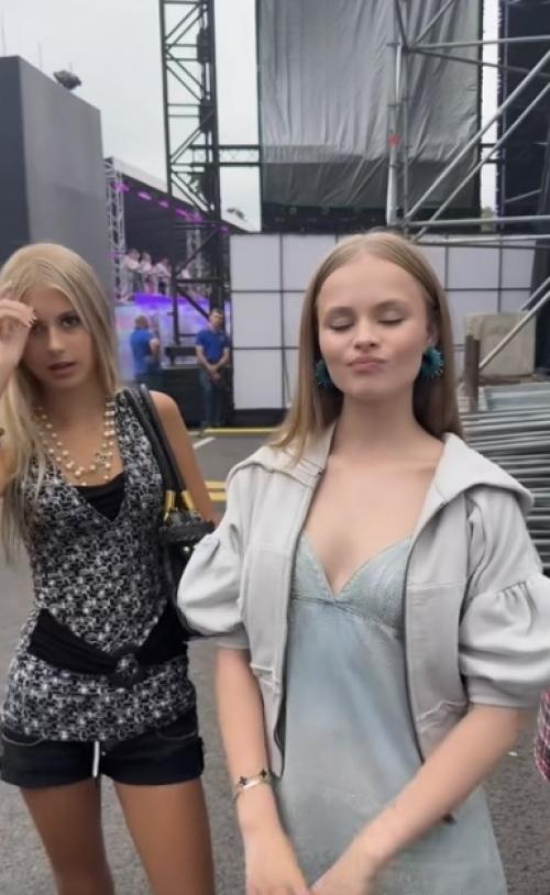 Милана стар встретилась с дочкой Бони - и контраст получился очень заметный.  