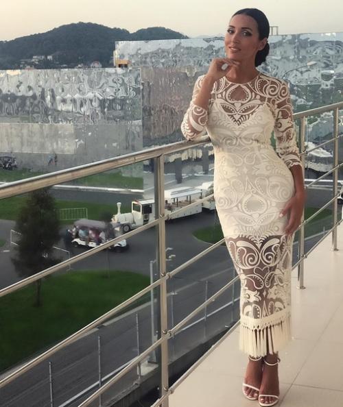 Красавица алсу выглядит шикарно. 02