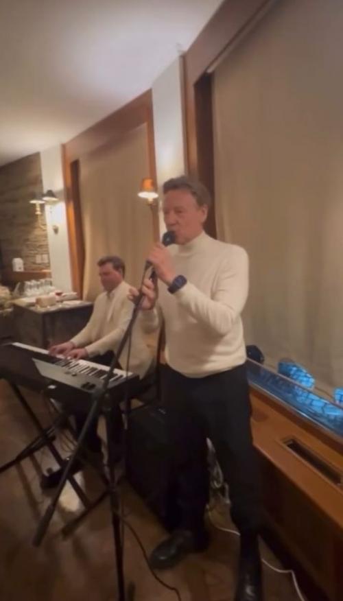 Дмитрий харатьян, Михаил мамаев и Александр домогаров из Гардемаринов продолжают оставаться активными. 01