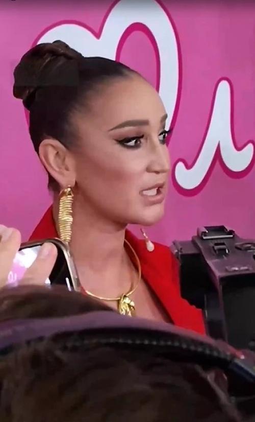 В Москве на премьере Ольги Бузовой светская жизнь вновь зажглась яркими красками. 01