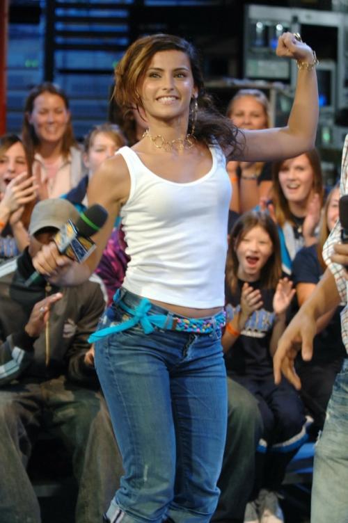 Вот как сейчас выглядит нелли фуртадо. 02