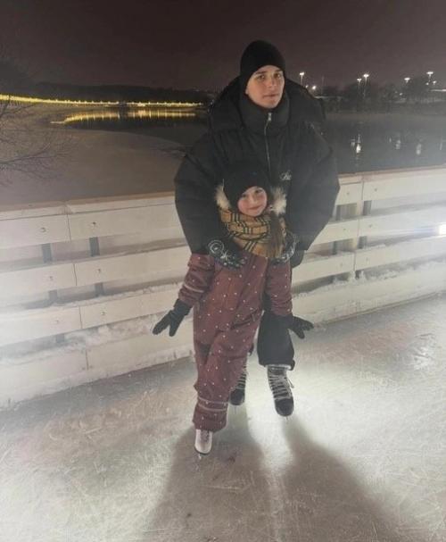 Полина Гагарина объяснила, почему долго скрывала дочь: Если бы Написали, что она не Такая, я бы Стояла с Автоматом. 02