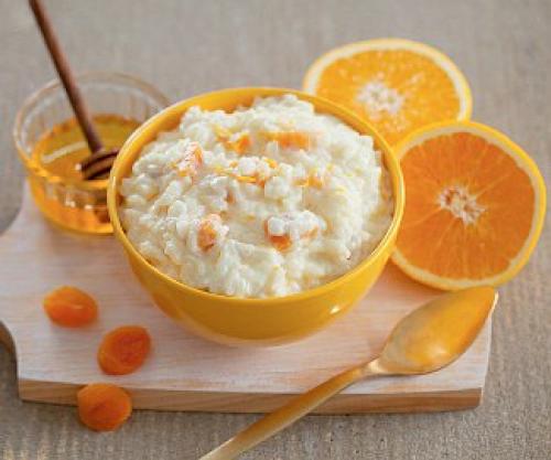 Рисовая каша с курагой. 

