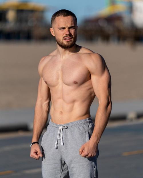 Форма Игоря Войтенко сейчас, 29 лет. 04