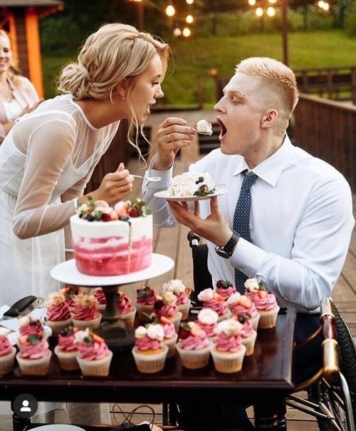 Сергей кутовой попал в аварию, перенёс ампутацию ноги, год пролежал в постели. 03