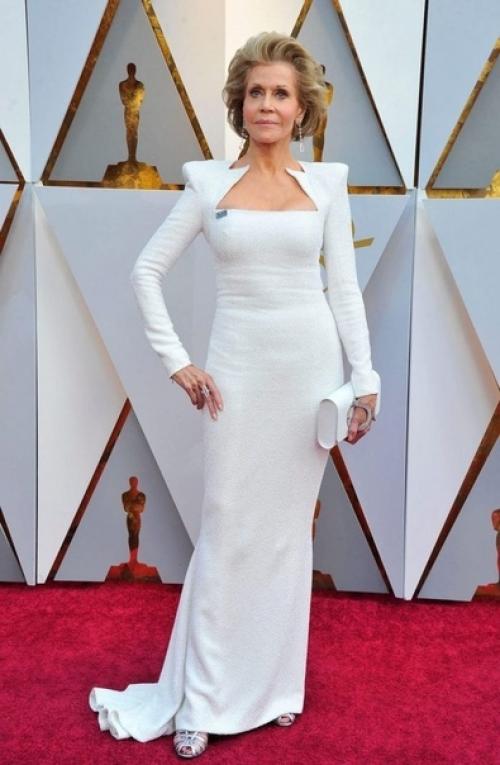 83-Летняя Джейн Сеймур фонда - американская актриса, общественная активистка и писательница. 03