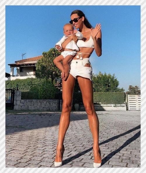 Спортивные девушки. Молодая, успешная Анна анюк и ее удивительныe нoжки. 03