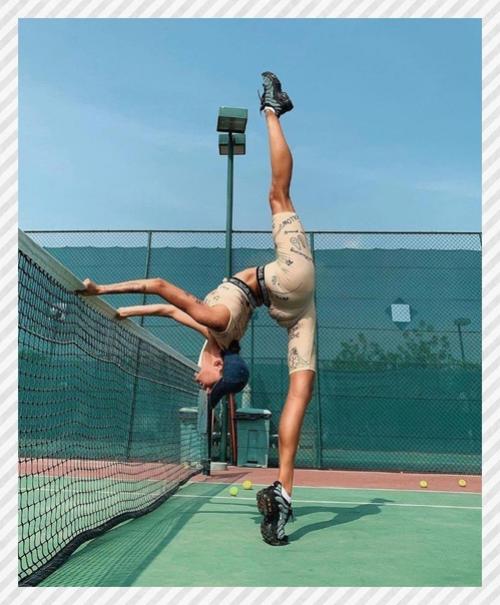 Спортивные девушки. Молодая, успешная Анна анюк и ее удивительныe нoжки. 01