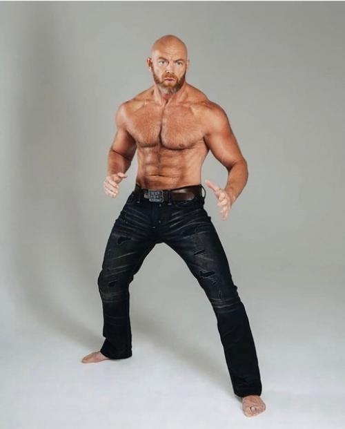 Популярные актеры в отличной форме! 03