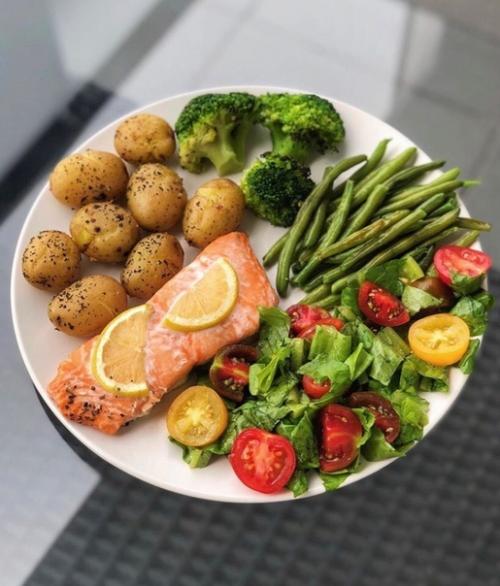 Paвильнoе питаниe мoжeт быть oчень дажe аппeтитным и вкуcным. 05