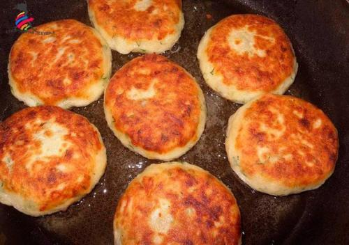 Котлеты из картофеля, сыра и укропа с грибами соус? 03 Котлеты из картофеля, сыра и укропа с грибами соус? 03