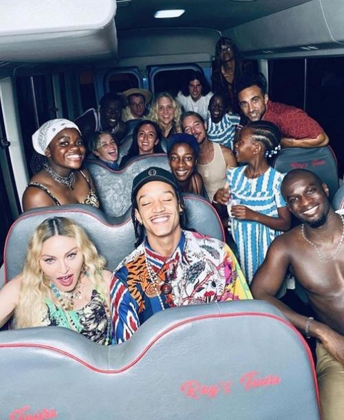 Мадонне исполнилось 62 года! 02