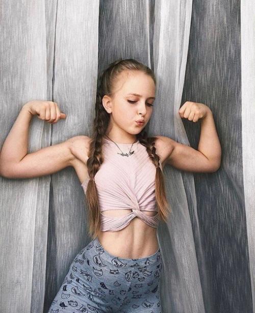 Говорят, Наталья землянухина справилась со страшной болезнью - анорексией. 04