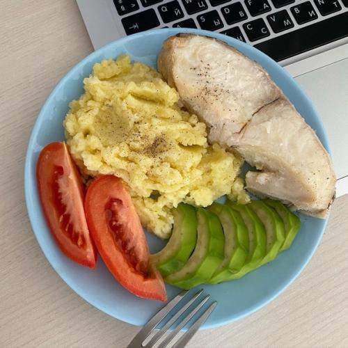 Даже простая полезная еда может выглядеть очень аппетитно. 06