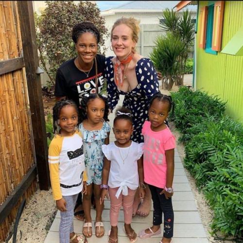 Потеряла около 45 кг: похудевшую певицу Адель стало трудно узнать. 01