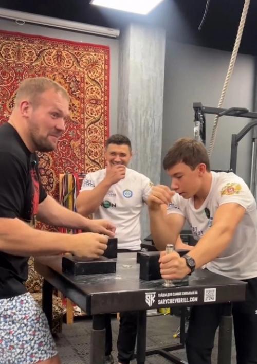 Кирилл Сарычев сказал: запомните этого 15-летнего хангстера. 01