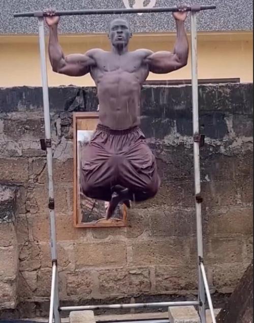 Как тренируется африканец мистер уэд. 01