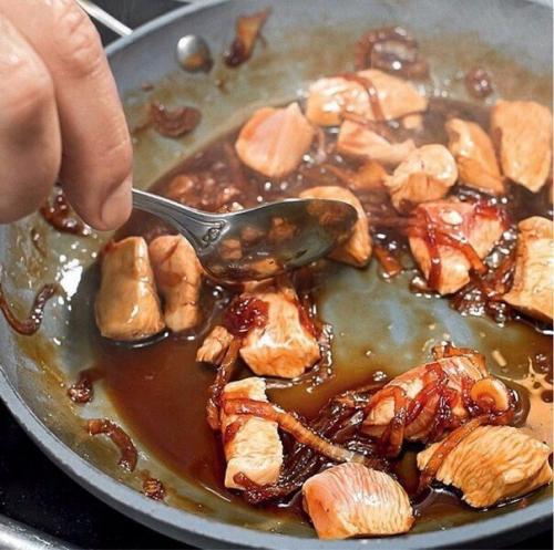 Японский омлет с рисом и курицей. 03 Японский омлет с рисом и курицей. 03