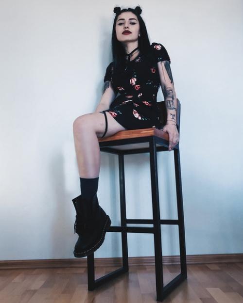 Сэмми джабраэль - модель с бионической ногой. 03