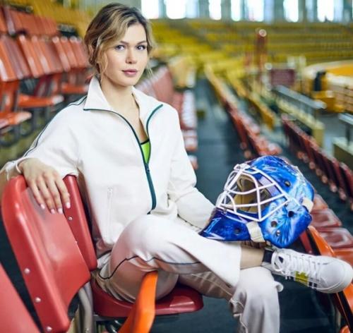 Анна пругoва - хоккеистка, вратарь уфимской Агидели и сбoрной России. 01