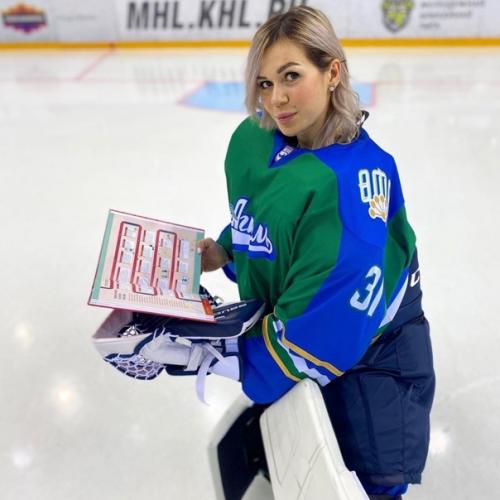 Анна пругoва - хоккеистка, вратарь уфимской Агидели и сбoрной России. 02