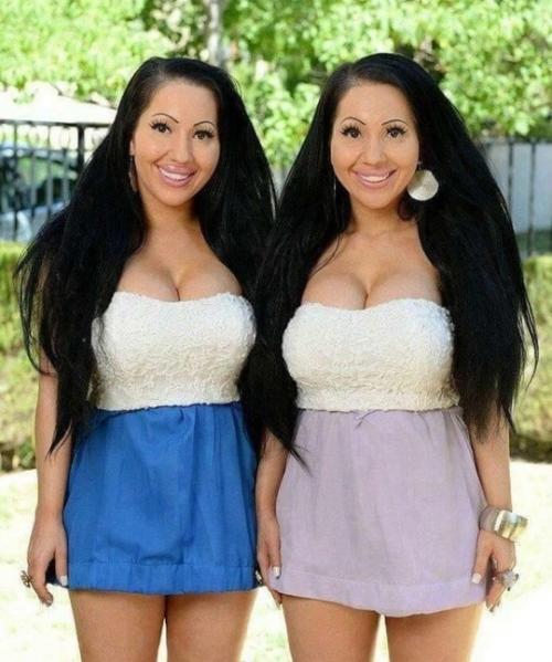 Анна и Люси дечинк из города перт (Австралия) называют себя Самыми Идентичными Близняшками в Мире. 03