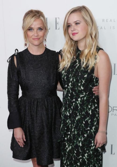 Риз уизерспун с 19-летней дочкой Авой Филипп! 01