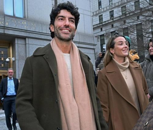 Суд отклонил 10 из 13 исков актрисы о с * ксуальных домогательствах и клевете. 01