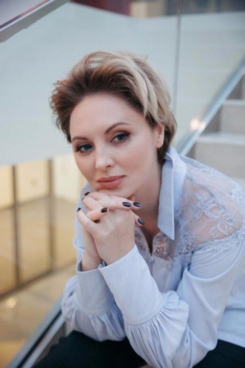 Елена Ксенофонтова - одна из самых красивых российских актрис. 03