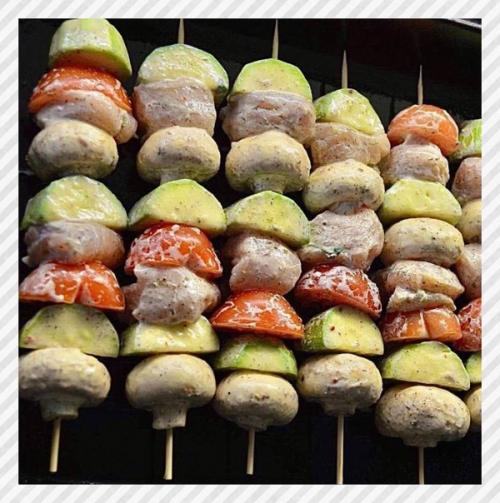 Спортивные девушки. Обалденный обед. 08