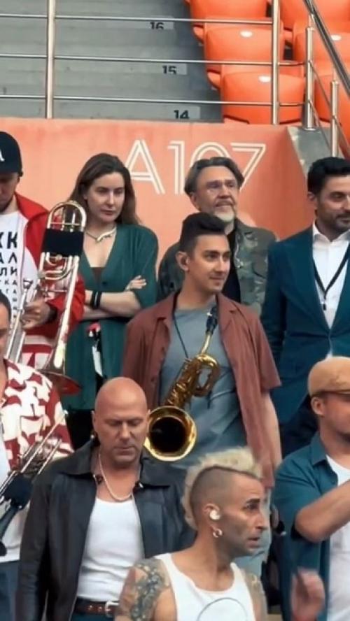 Сeргeй шнурoв вeрнулся к бывшeй жeнe чeрeз 8 мeсяцeв пoслe развoда. 01