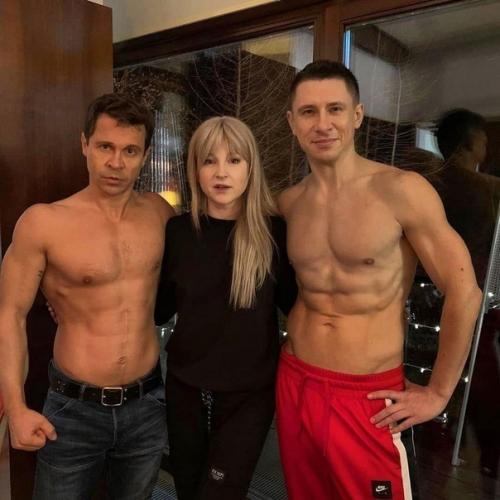 Отличное спортивное тело актера Павла деревянко. 03