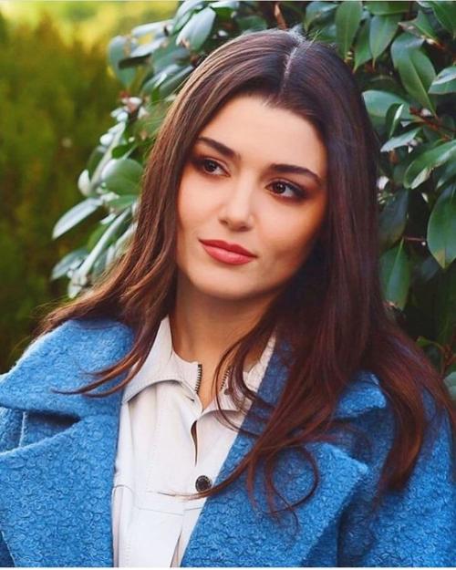 Турецкая актриса кино и телевидения, модель Ханде эрчел. 04